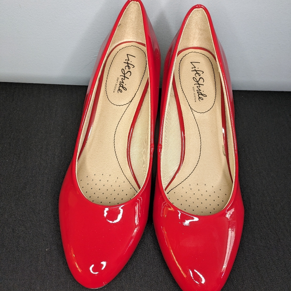 Life Stride Red Pumps Size 10W